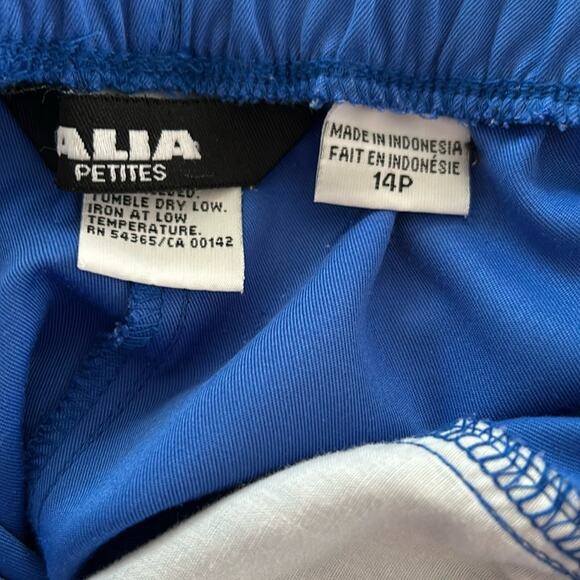 Alia women’s 14P Capri’s with pockets, beautiful blue - Picture 3 of 7